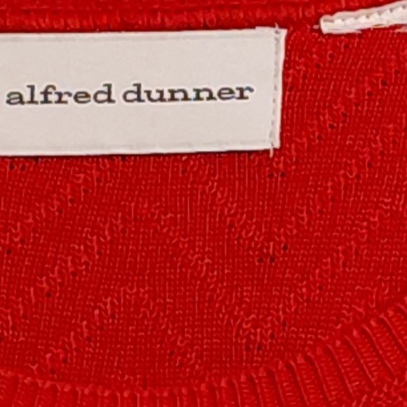 Alfred Dunner Red Women's Shirt Excellent Condition - Picture 4 of 4